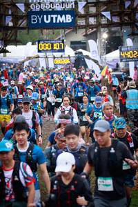 BIB: 000, 101, 4402
                            <button type="button" onclick="openModal(13426174)" class="btn btn-primary btn-sm float-right btn-popup" data-toggle="modal" data-target=".modal-high-quality">
                        <i class="fas fa-shopping-cart"></i> Add to Cart
                    </button>
                                            <button type="button" onclick="isThisMe(13426174, true)" class="btn btn-success btn-sm float-right btn-popup btn-isme hidden" data-toggle="tooltip" data-placement="bottom" title="นี่คือรูปของคุณใช่ไหม คลิกที่นี่เพื่อเอาเข้าอัลบั้ม">
                        <i class="fas fa-plus"></i> Add to album
                    </button>
                    <button type="button" onclick="isThisMe(13426174, false)" class="btn btn-warning btn-sm float-right btn-popup btn-isnotme hidden">
                        <i class="fas fa-ban"></i> Remove from album
                    </button>